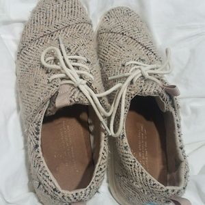 TOMs shoes